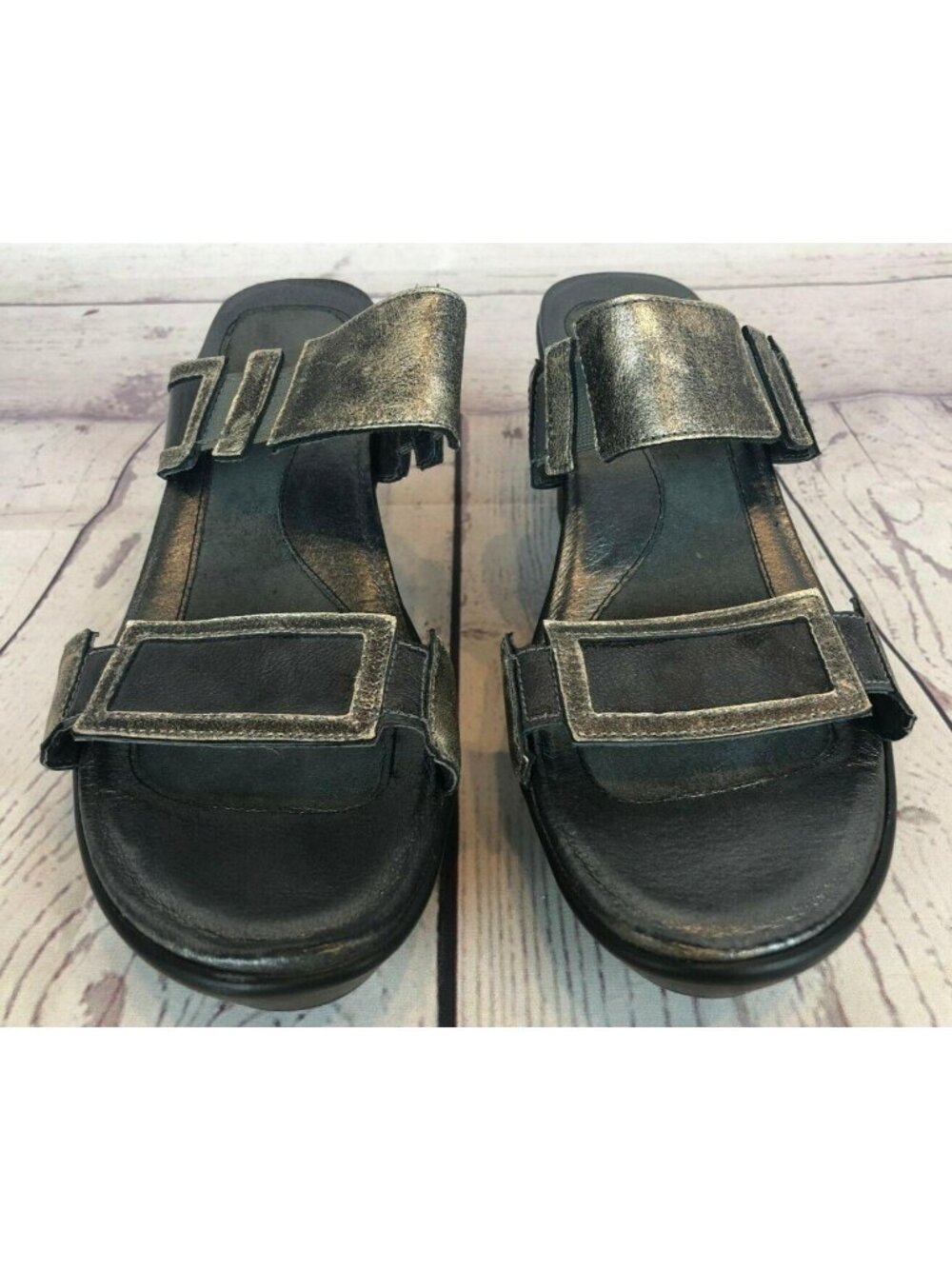 Naot Womens  41 /  10 -10.5 Treasure Silver Metallic Wedge Slip On Sandals